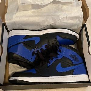Air Jordan 1 Mid